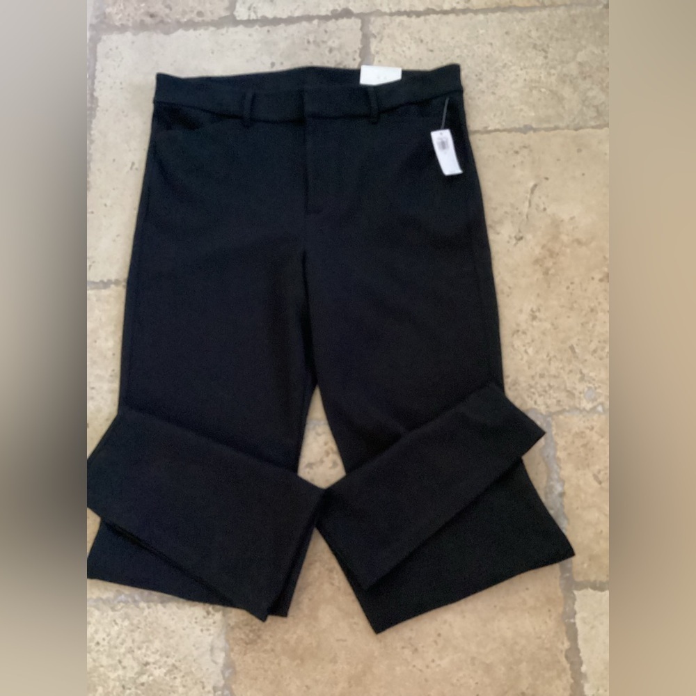 NWT-OLD NAVY FLARE TROUSERS-SZ 14-Black
Waist 17”
Inseam 30”
Rise 8”
C1